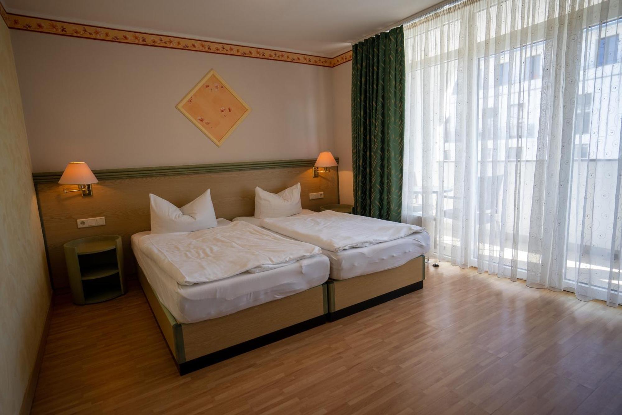 Hotel Esplanade & Aparthotel Rialto Binz Extérieur photo